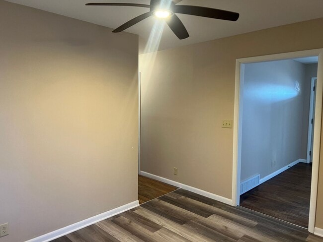 Photo - 5079 Byers Rd