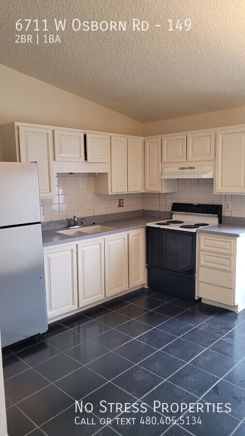 2 Bed Single Level Condo 67th Ave & Osborn... - 2 Bed Single Level Condo 67th Ave & Osborn... Unit 149