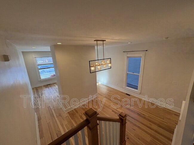 Photo - 427 N College Ave