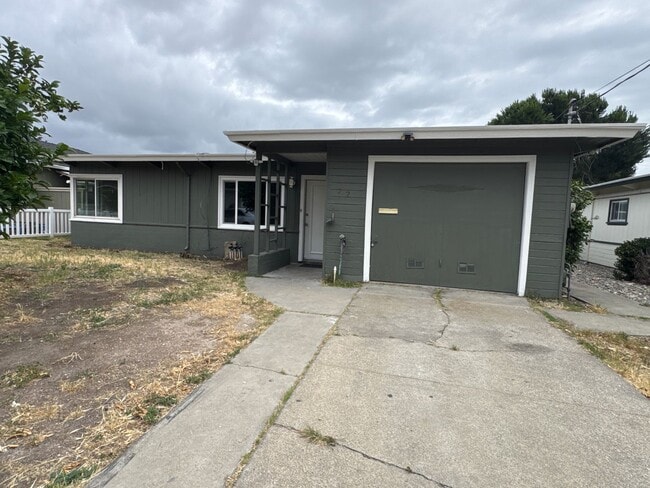 Photo - AVAILABLE! OPEN HOUSE SUNDAY 6/7/26 from 4:30-6:00 PM