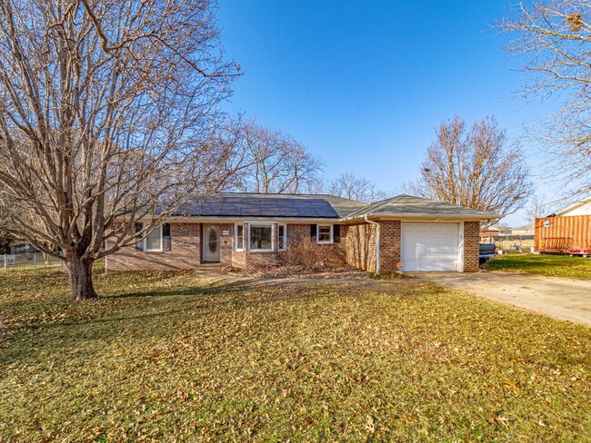 Building Photo - Available end of January.