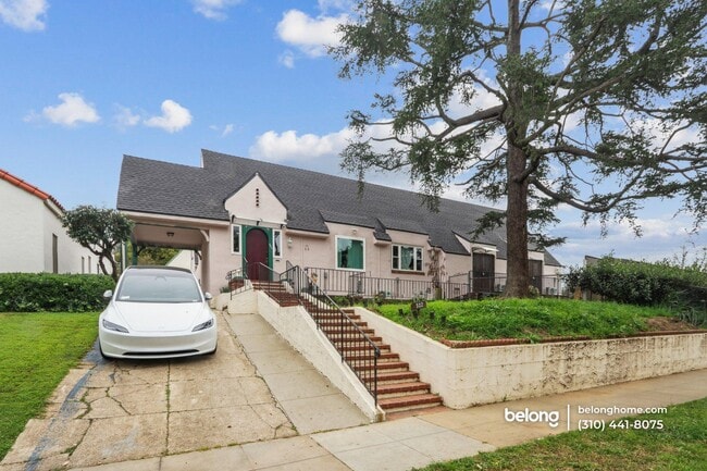 Building Photo - 522 Westminster Ave