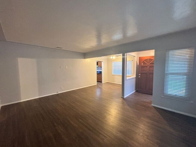 Photo - SPACIOUS & CLEAN HOUSE! OFF 5th & K St: Upgraded 3BR 1BA w/Large yard & 2 car garage!