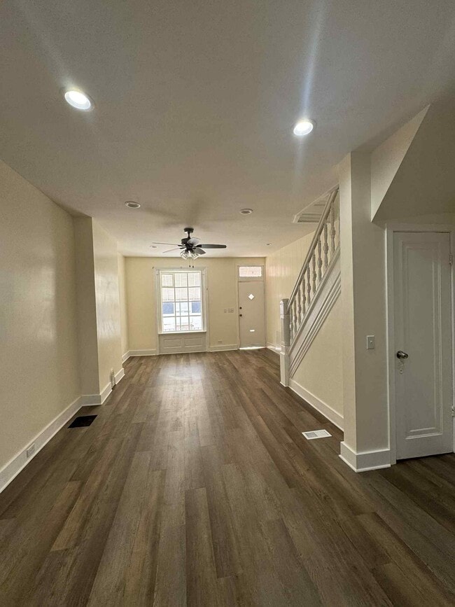 Photo - 1960 N Patton St