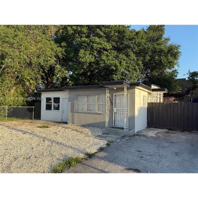 Building Photo - 2962 NW 46th St Rental