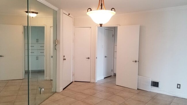 Entrance - 2901 Peninsula Rd Unit 131