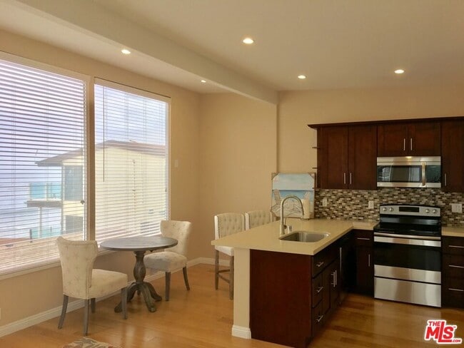 Photo - 25164 Malibu Rd Unidad D