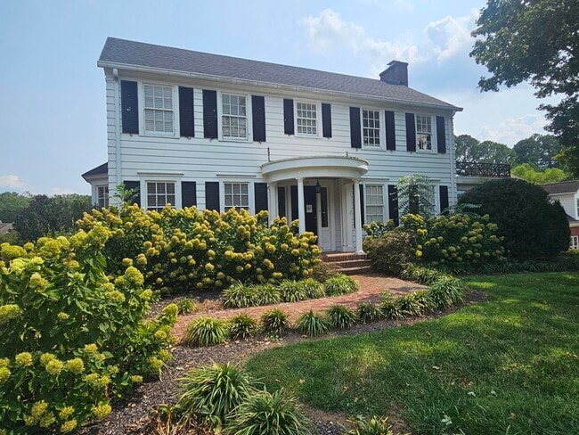 Photo - 3210 N Ocoee St