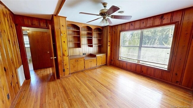 Photo - 1815 Memory Ln