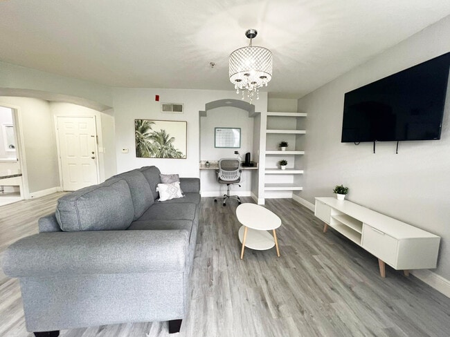 Photo - 7250 Westpointe Blvd Unit 1015