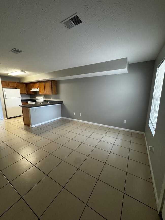 Photo - 230 Mousas Way