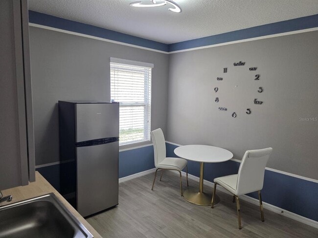 Photo - 981 Chanler Dr