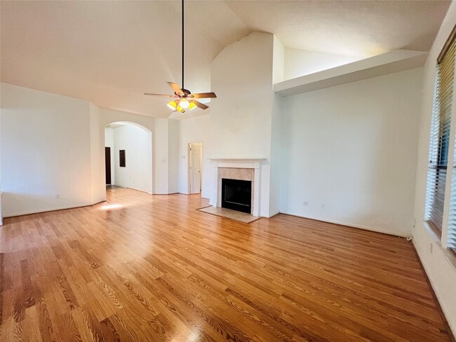 Photo - 1931 Stanford Park Ct