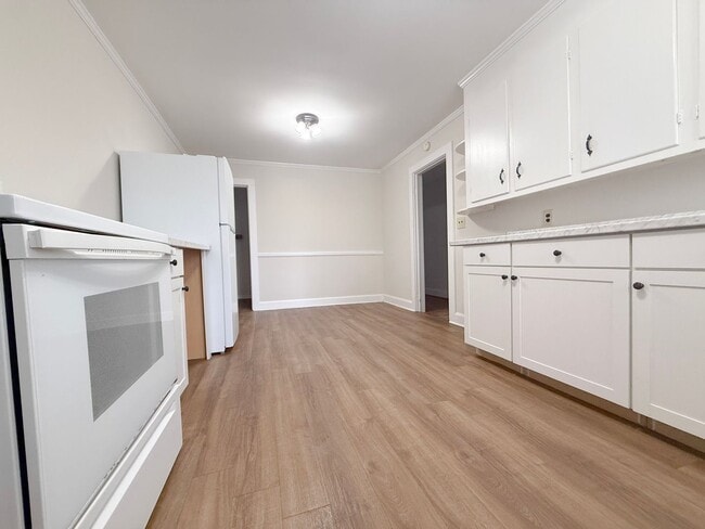 Photo - 58 Davis Ave Unit 58 Davis Ave A