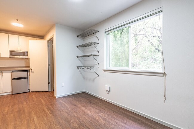 Photo - Elegant, Efficient Studios in Beautiful Delridge!