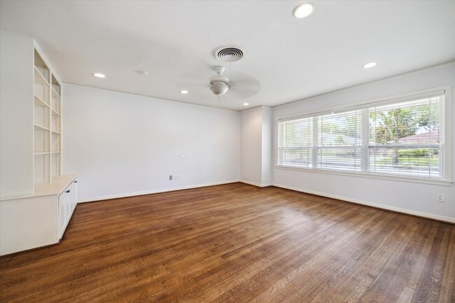 Photo - 5131 Torchlight Dr