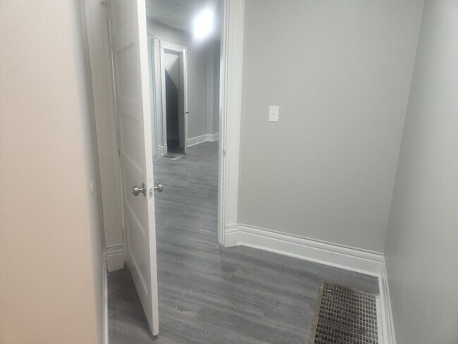 Photo - 2820 S 3rd St Unidad A