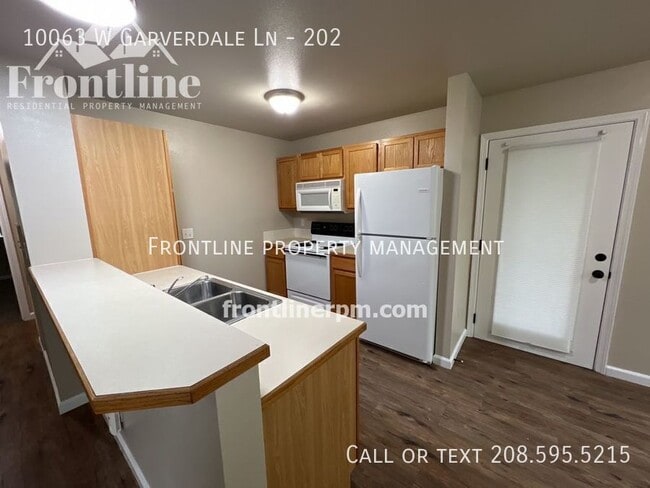 Photo - 10063 W Garverdale Ln Unit 202