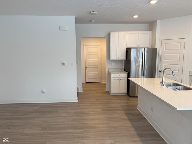 Photo - 6456 Apperson Dr