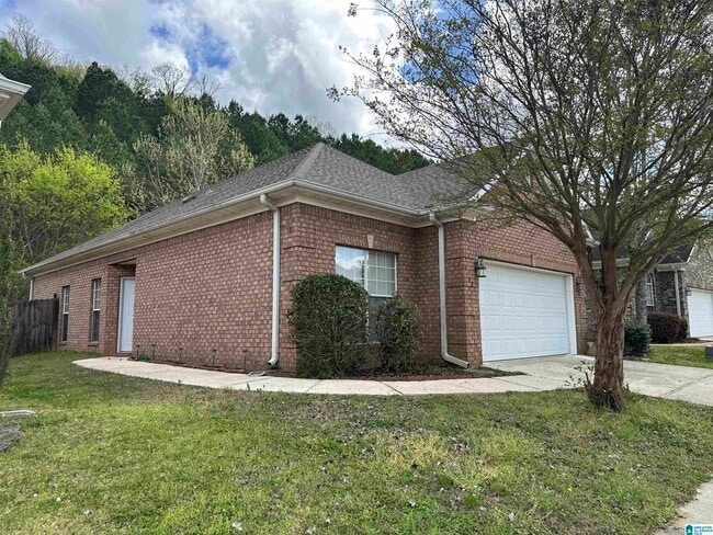 Photo - 1103 Castlemaine Dr