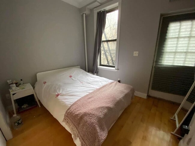 Mott Street - Mott Street Apartment Unit 11