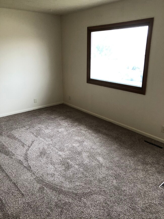 Photo - 2208 Chanticleer St