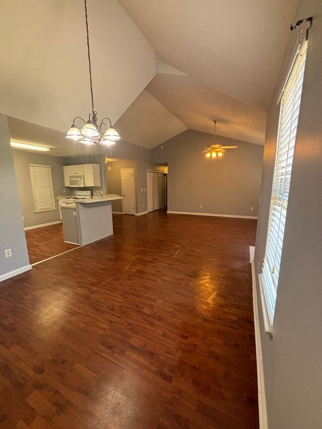 Photo - 3BR House with Community Pool