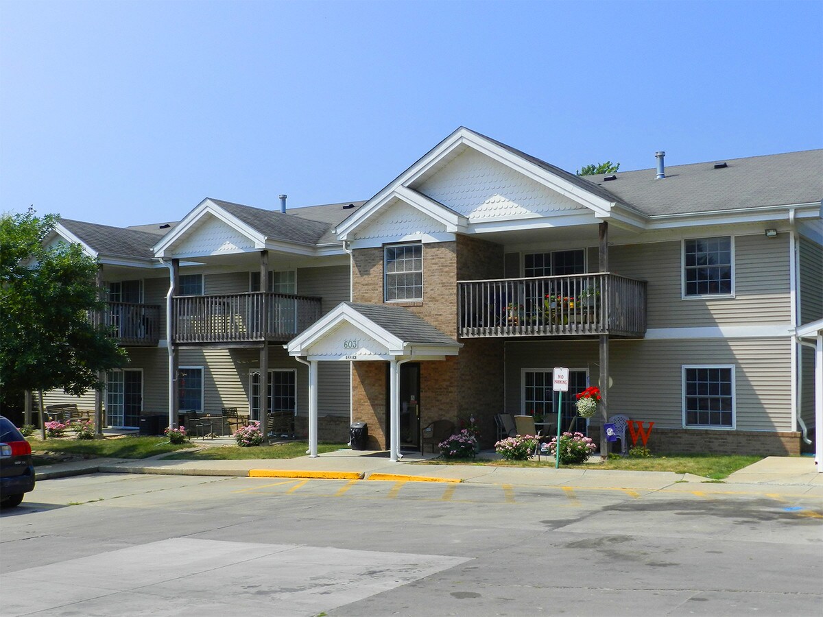 Woodridge Apartments - Woodridge Apartments