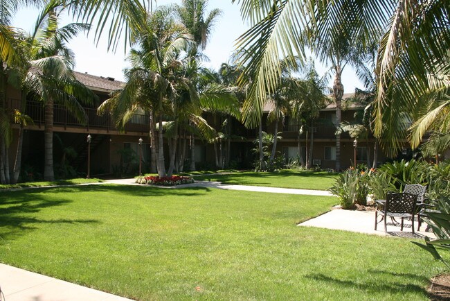 Valencia Apartments