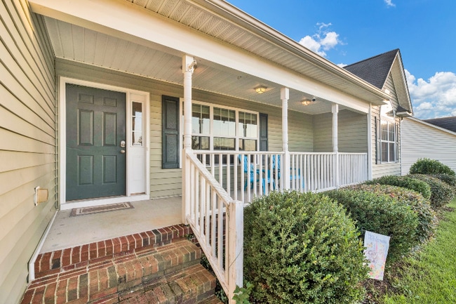 Photo - 207 Batesfield Dr