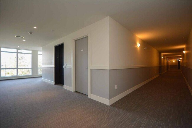 Photo - Symphony Suites Apartments