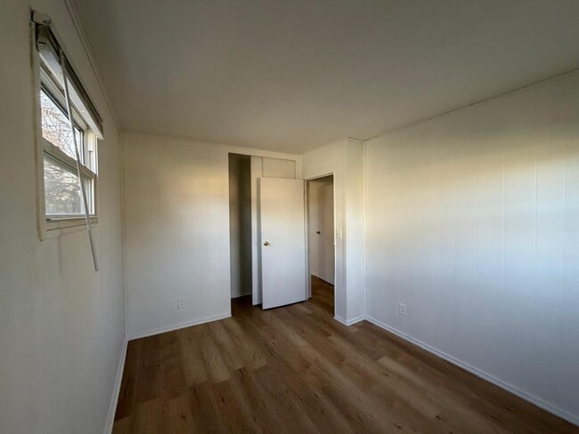 Photo - 1440 Azalea Dr