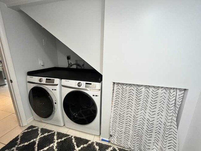 Photo - 2488 Waterside Dr