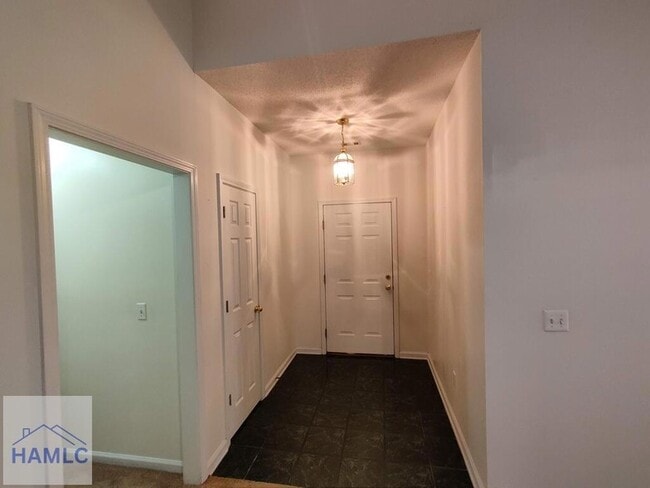 801 Hopeton Ct