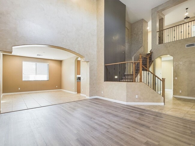 Photo - Carefree Hwy/27th Dr Gorgeous 6 Bedrooms/4 Bath 3695 Sq Ft Home