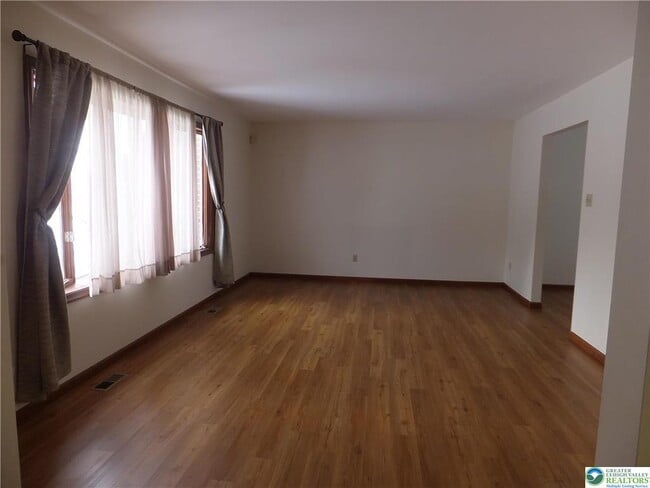 Photo - 1207 Kressler Rd