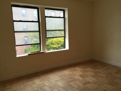 Photo - Bedford Park