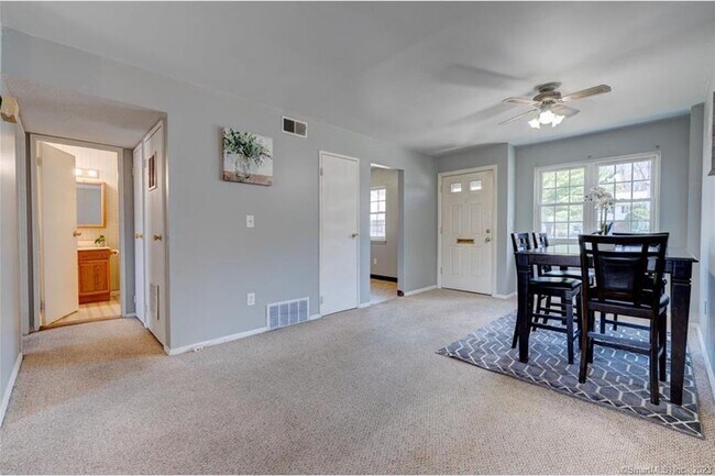 Photo - 8 Circle Dr Condo Unit 8G