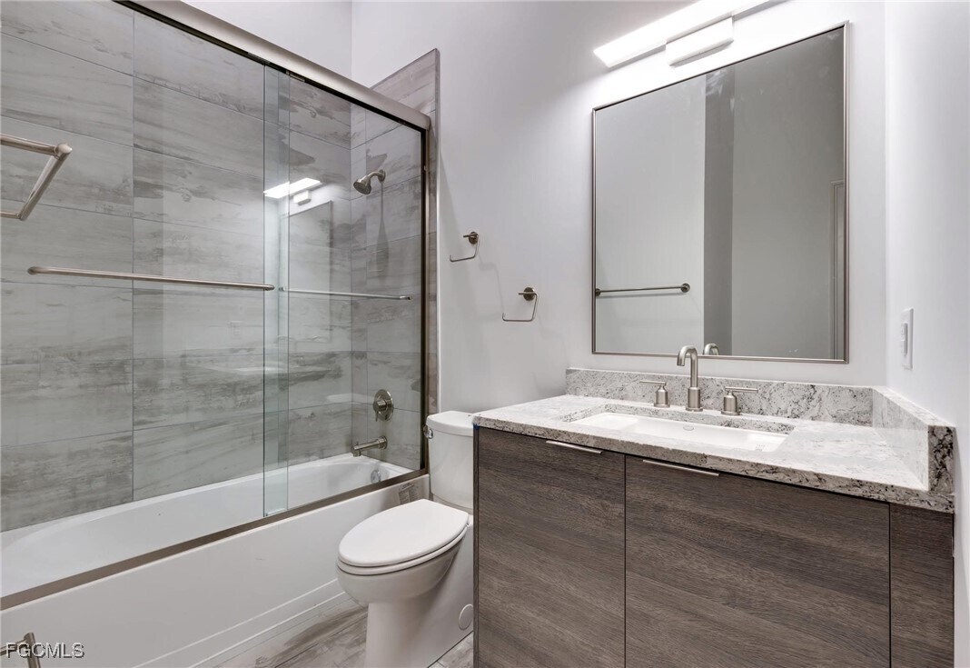 Photo - 2278 First St Unidad 204