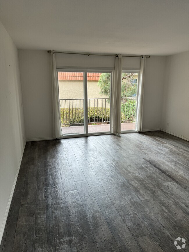 Building Photo - 2380 Hosp Way Unit 237 Rental