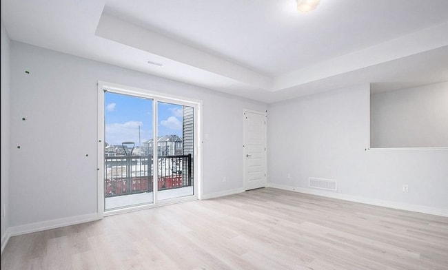 Photo - 225 David Lewis Pvt