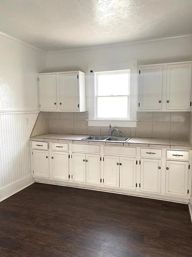 Photo - 2550 Pierce St