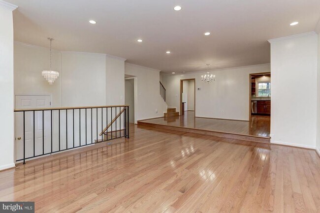 Photo - 7133 Swansong Wy