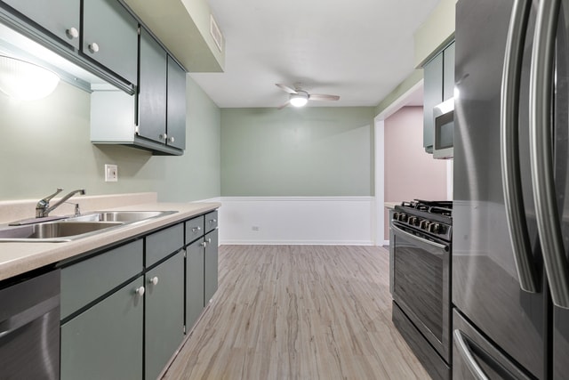 Photo - 817 Wellington Ave