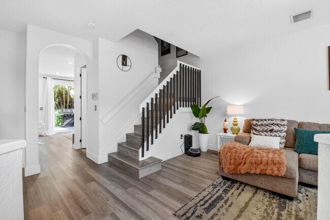 Photo - 173 Lake Monterey Cir