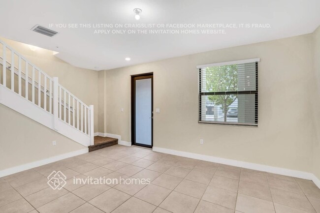 Photo - 10437 NW 82nd St