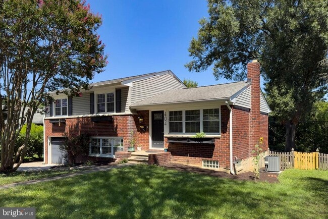 Building Photo - 604 Goucher Blvd Rental