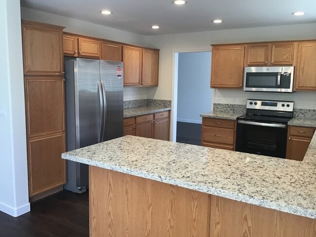 Photo - 18258 Oakbrook Ln