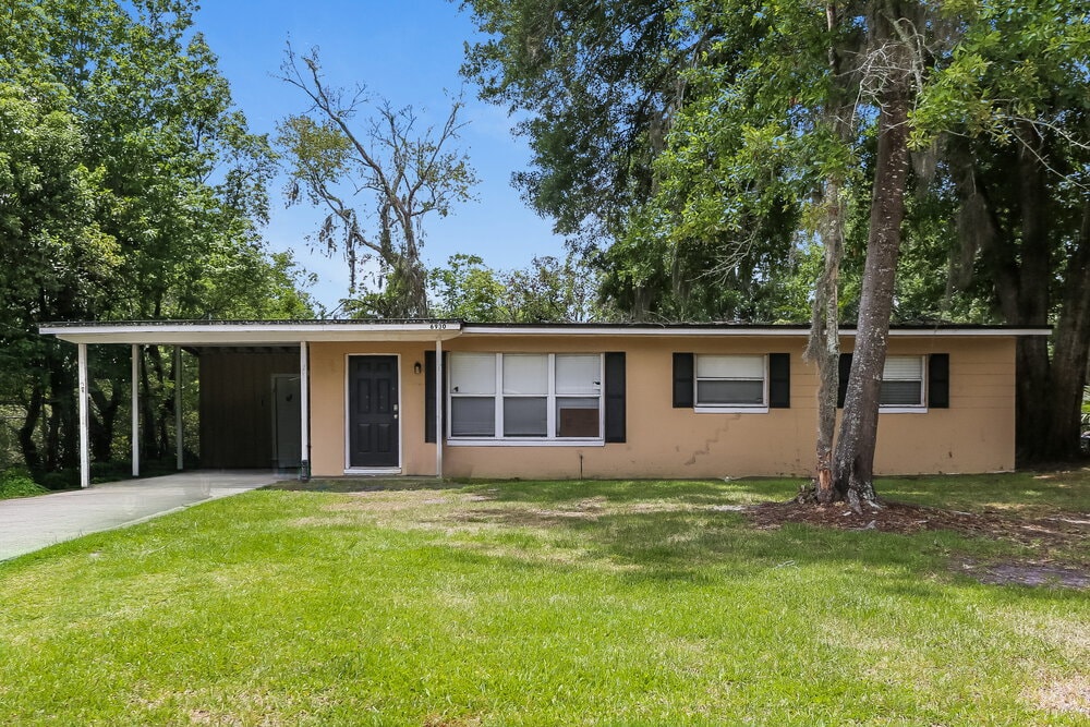 Photo - 6930 Bernay Ave