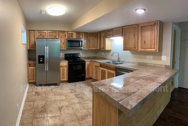 Photo - 145 Daffodil Dr